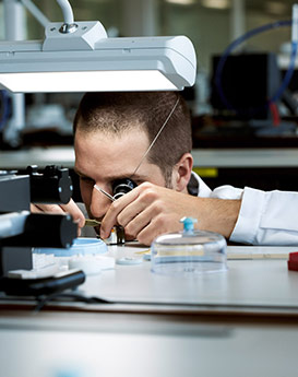 查尔斯·彼得艾伯特-长春阿玛尼售后服务中心